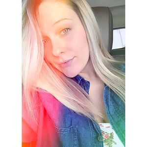 Meet your Posher, Izzy